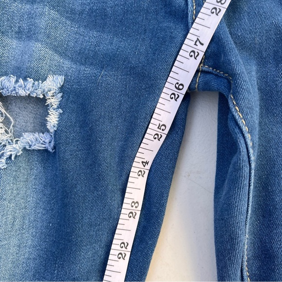 NWT • BAMBOO Distressed HighRise Skinny Dark Blue Jeans • Size 5/6 - Picture 4 of 8